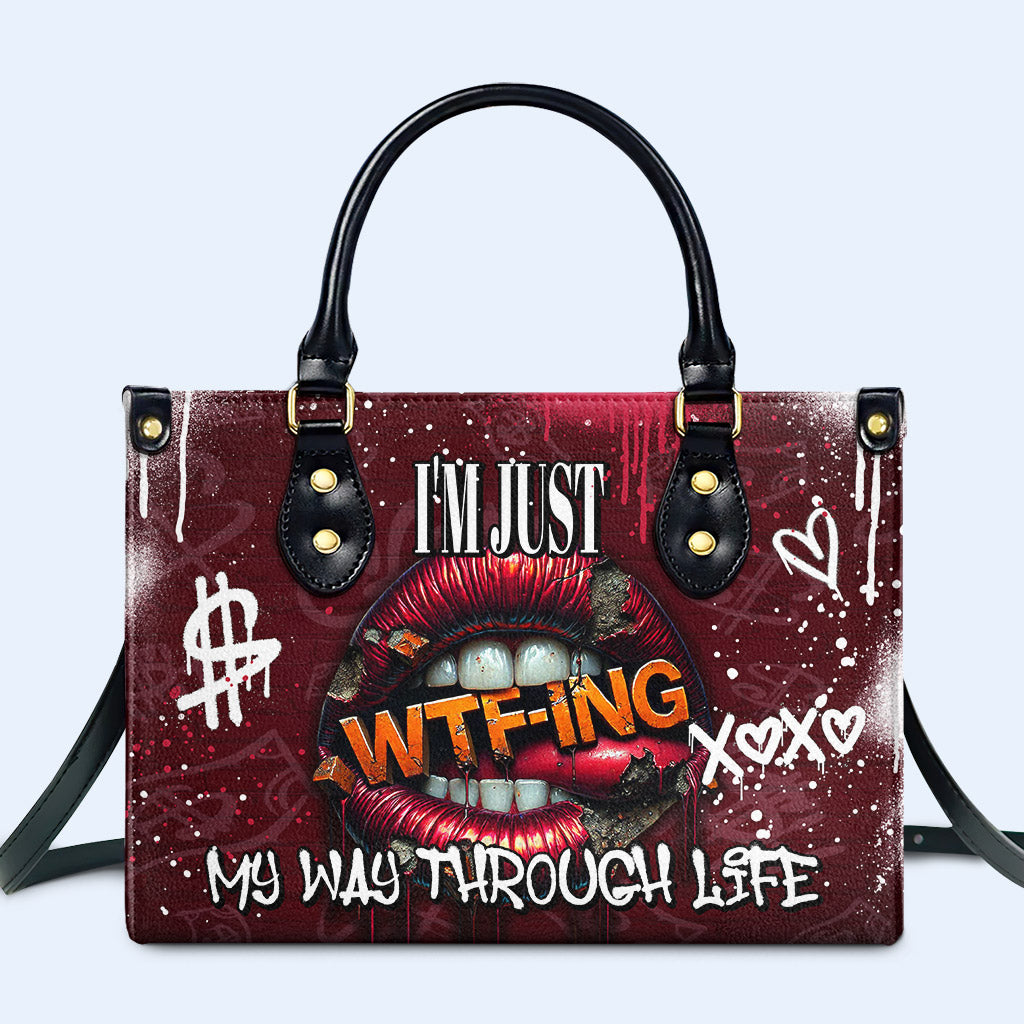 Je suis en train de faire des bêtises dans ma vie - Sac à main en cuir personnalisé - DG083_HB