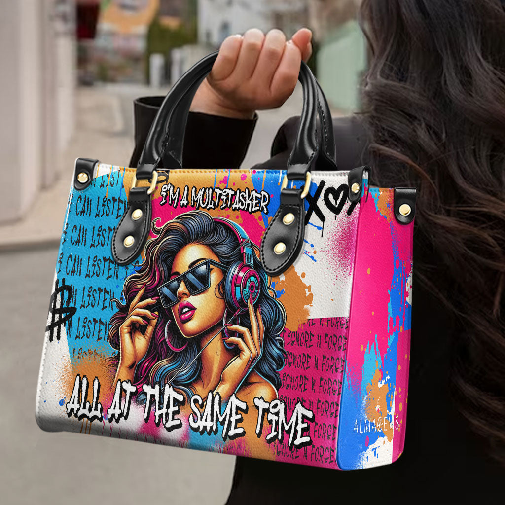 Soy una persona multitarea - Bolso de mano de cuero personalizado - DG082_HB