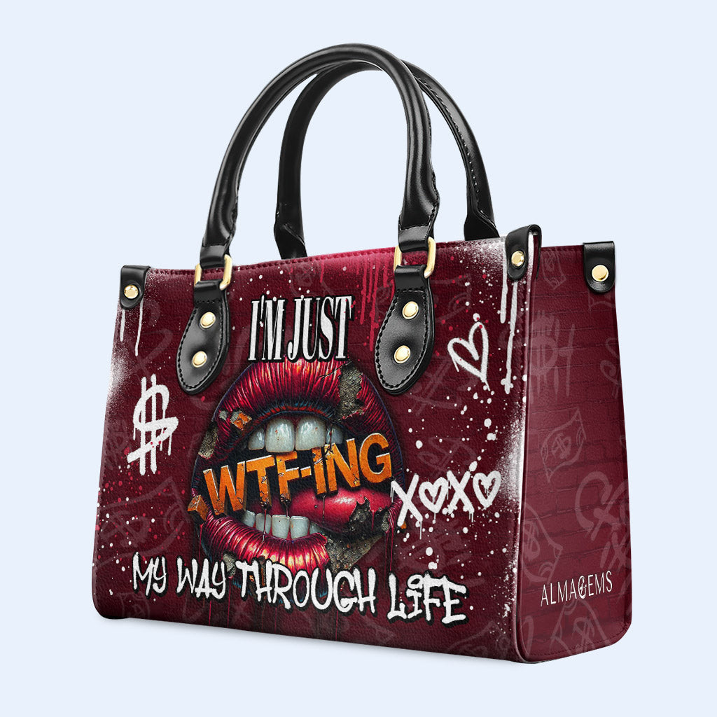 Je suis en train de faire des bêtises dans ma vie - Sac à main en cuir personnalisé - DG083_HB
