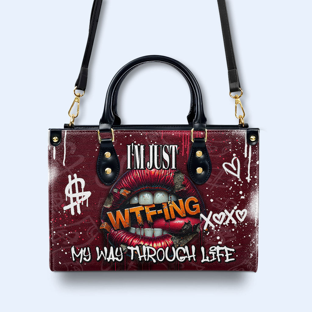 Je suis en train de faire des bêtises dans ma vie - Sac à main en cuir personnalisé - DG083_HB
