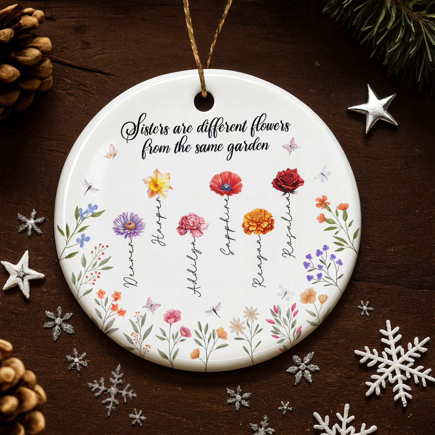 Les sœurs sont différentes. Fleurs du même jardin – Ornement en céramique personnalisé de forme ronde – BST043_RCE