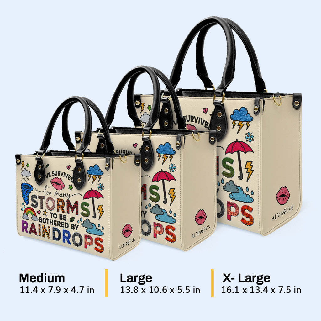 J'ai survécu à trop de tempêtes - Sac à main en cuir personnalisé - DB67