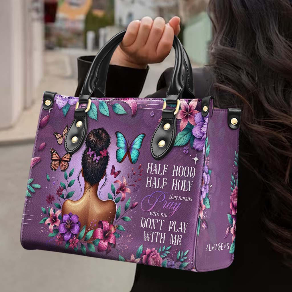 Moitié capuche, moitié saint, cela signifie « Priez avec moi, ne jouez pas avec moi » - Sac à main en cuir personnalisé - DG042_HB