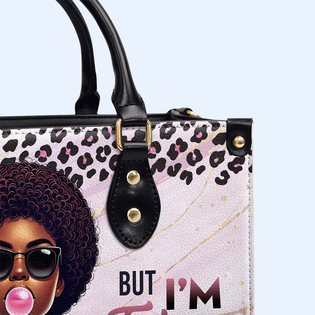 Je sais, je suis mignon mais je suis pris - Sac à main en cuir personnalisé - DG073_HB