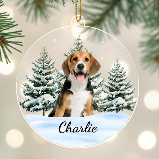 Décoration de Noël personnalisée en acrylique représentant un chiot joyeux au pays des merveilles hivernales – DOG006_ACO