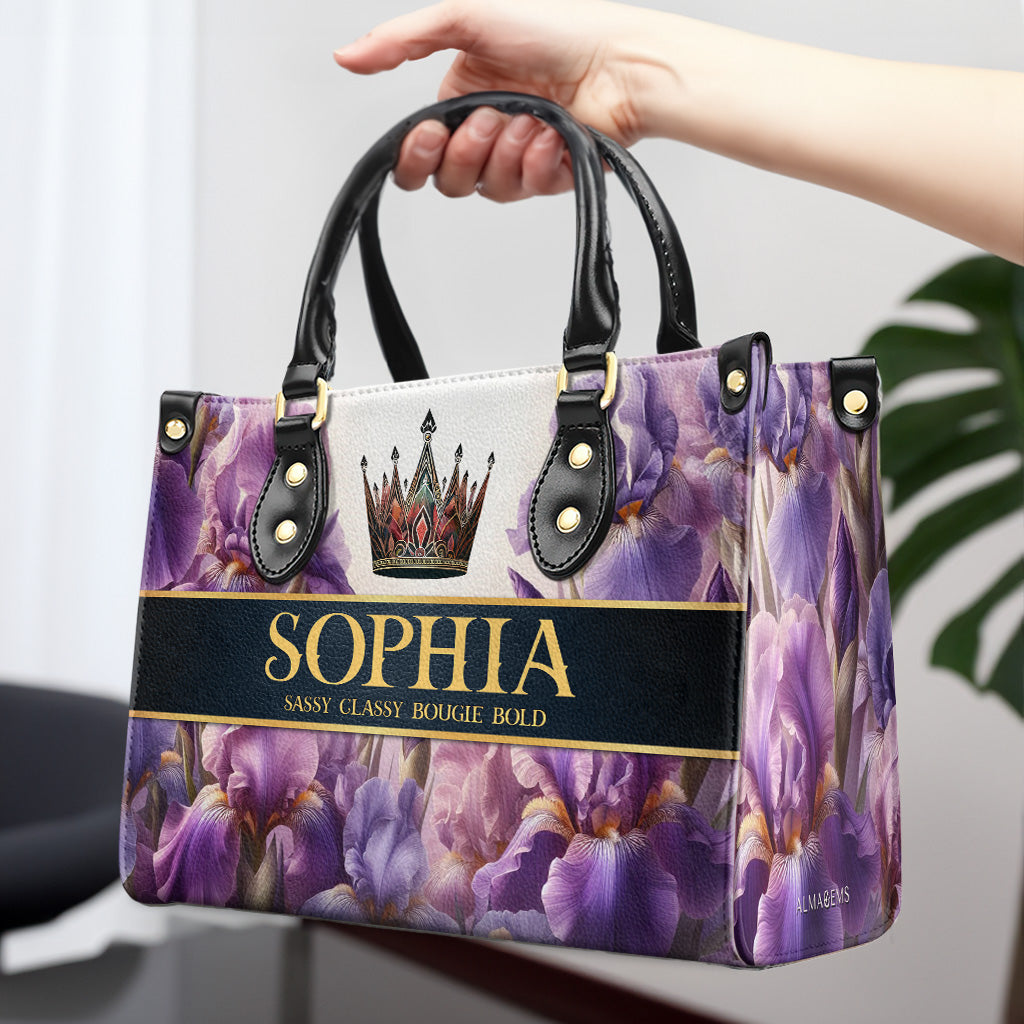 Sassy Classy Bougie Bold Crown And Flowers