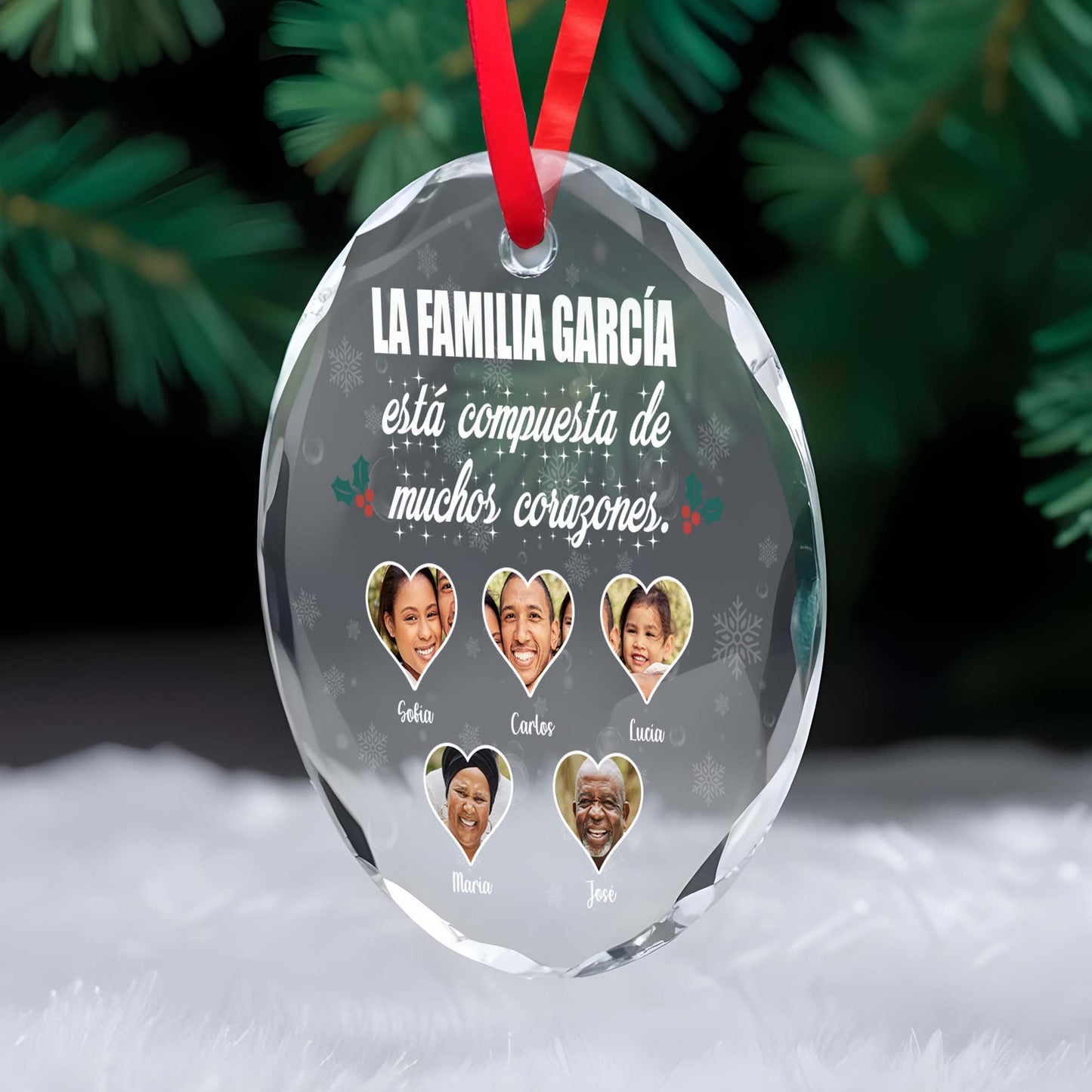 La Familia Está Compuesta De Muchos Corazones Ornament With Hearts