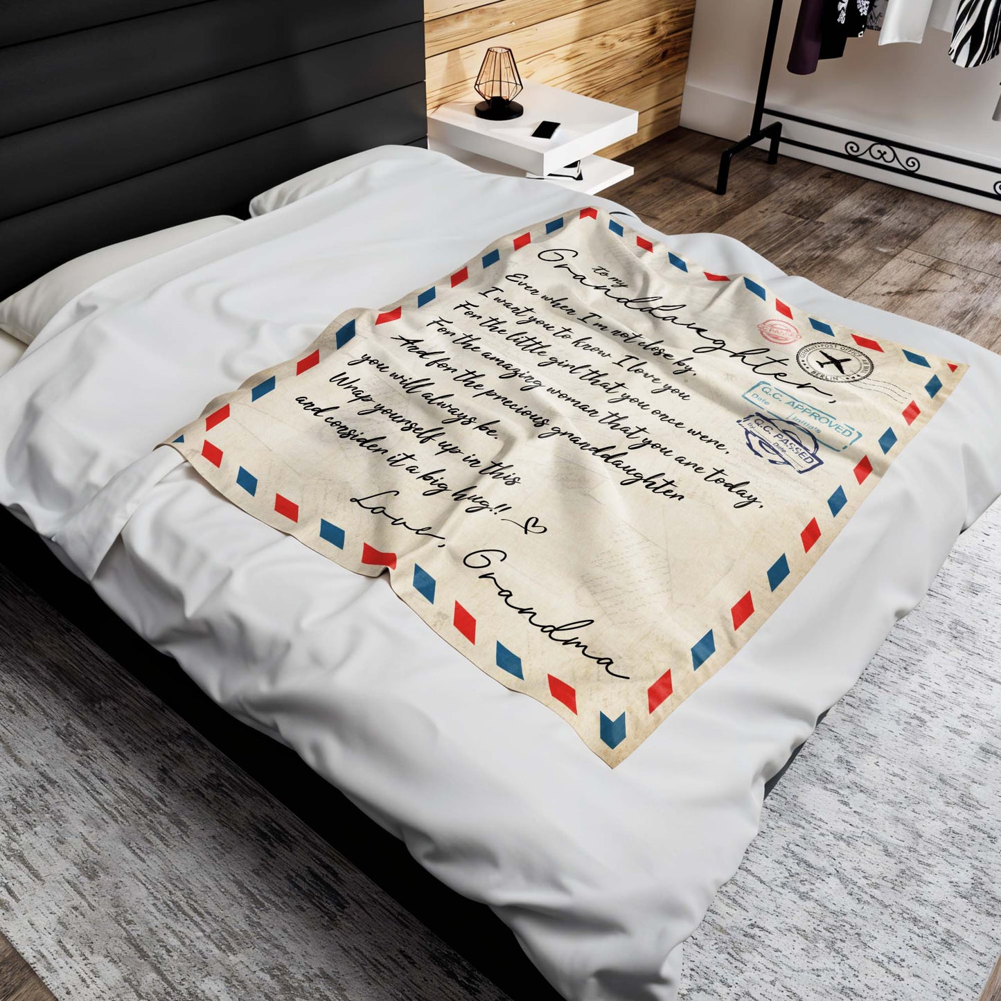 Big Hug Love Letter Theme With Airmail Border
