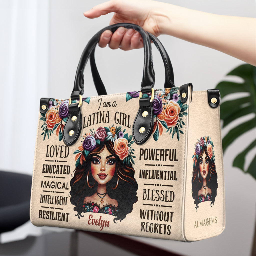 Je suis une fille latine - Sac à main en cuir personnalisé - HG48