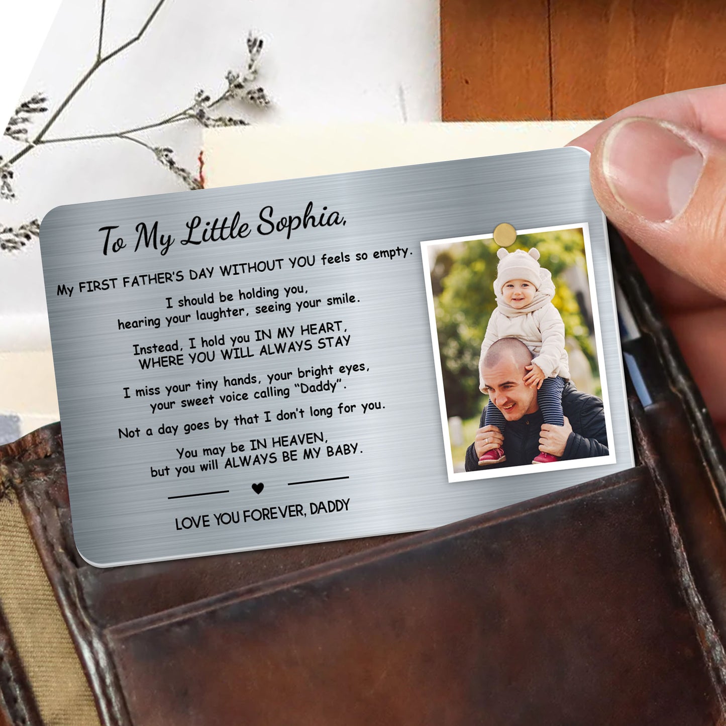 À ma petite Sophia, ma première fête des Mères sans toi, photo et symbole cœur - Carte portefeuille personnalisée en aluminium - HME206_ALCA