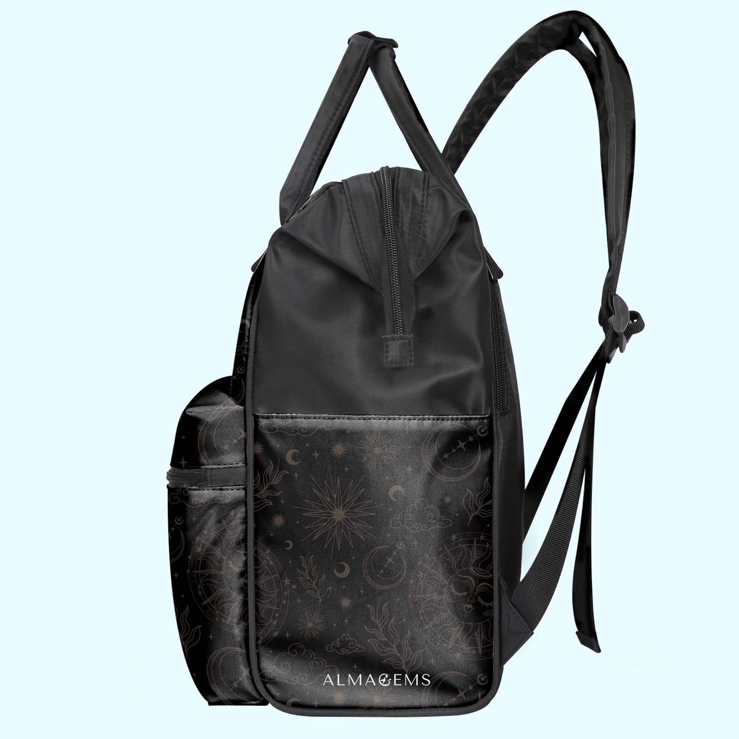 Le susurraron: "No puedes soportar la tormenta". Él susurró: "Yo soy la tormenta". Mochila de viaje personalizada con pico de pato. HS053_DKB