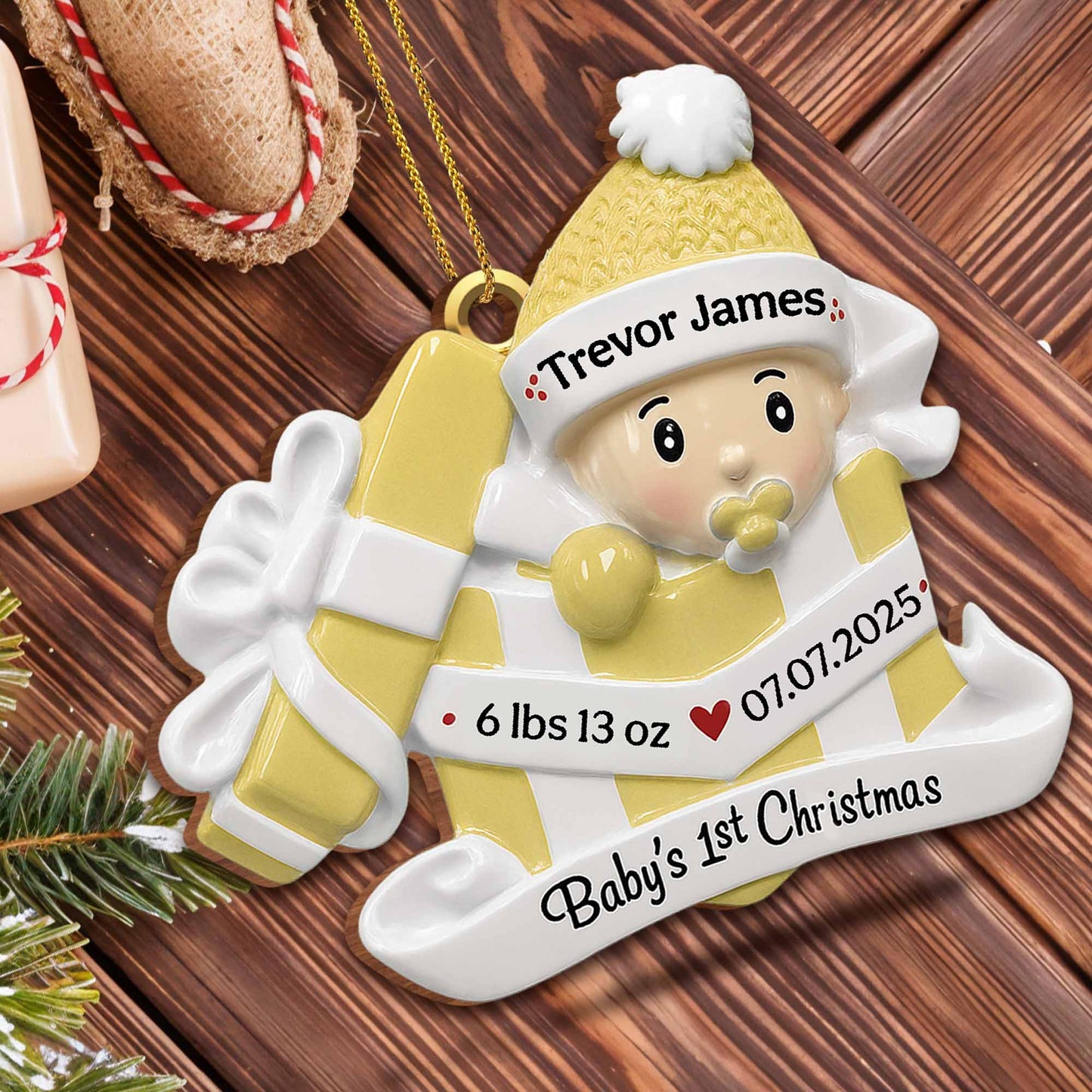 Premier Noël de bébé, coffret cadeau et bonnet de Noël – Décoration en bois personnalisée, forme personnalisée – KID165_WDO