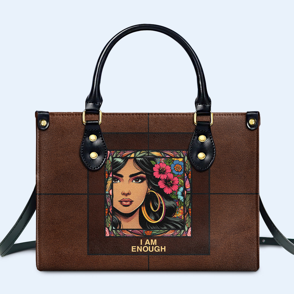 Personnalisez votre sac à main en cuir avec des illustrations et du texte personnalisés - QCUSTOM07