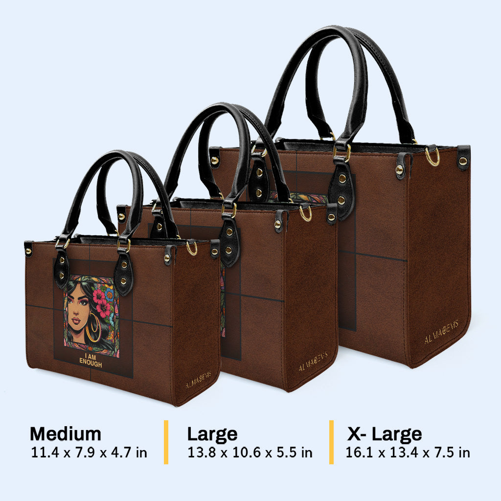 Personnalisez votre sac à main en cuir avec des illustrations et du texte personnalisés - QCUSTOM07