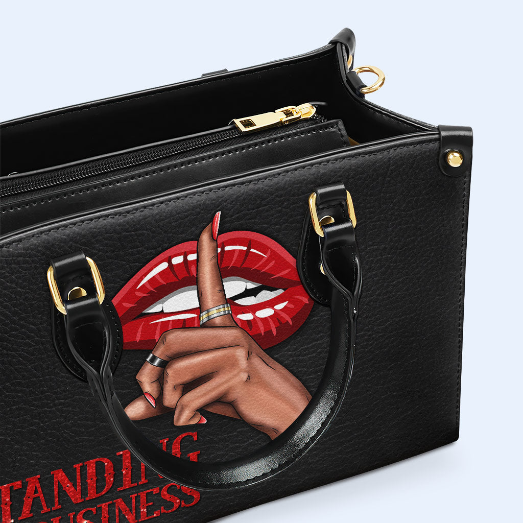Standing On Business - Sac à main en cuir personnalisé - business01