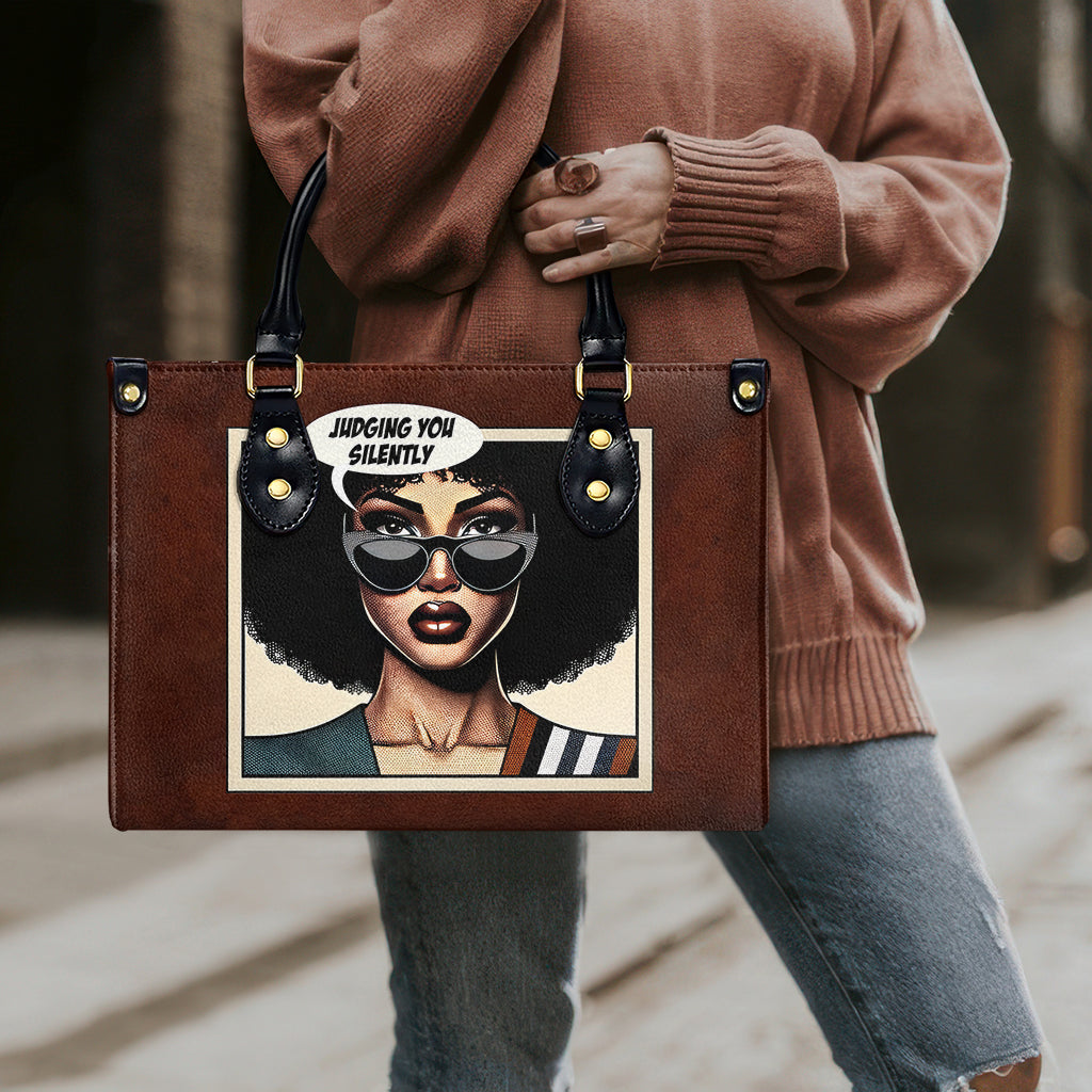 Je vous juge en silence - Sac à main en cuir personnalisé - judging02