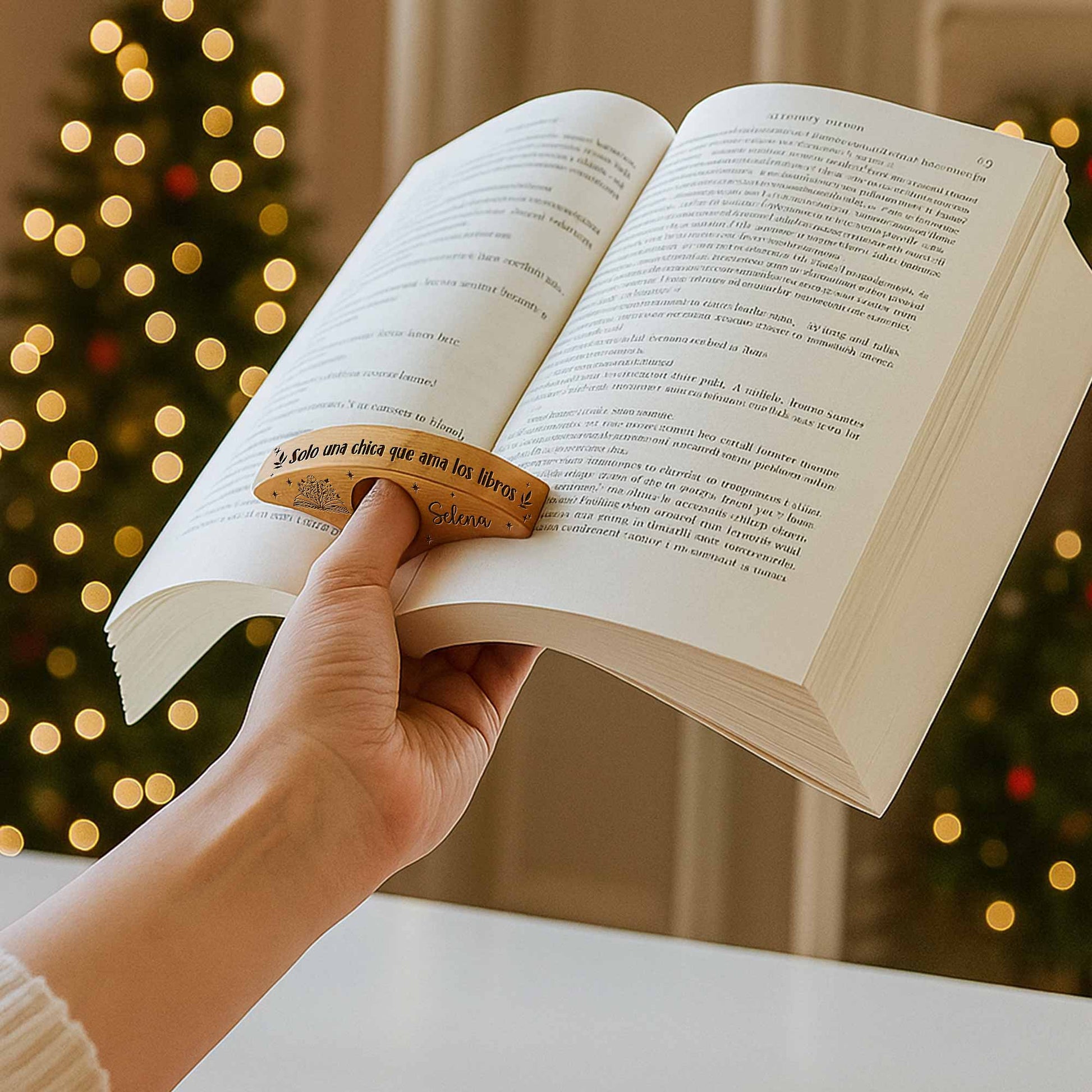 Solo Una Chica Que Ama Los Libros, Stars And Floral Design