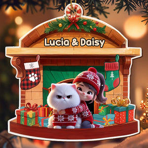 Celebrate The Holiday Spirit With Your Cat And Gifts