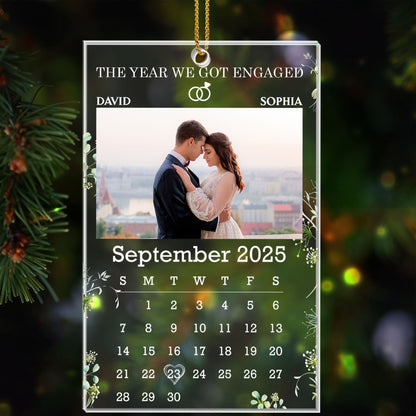 The Year We Got Engaged, Calendar With Couple