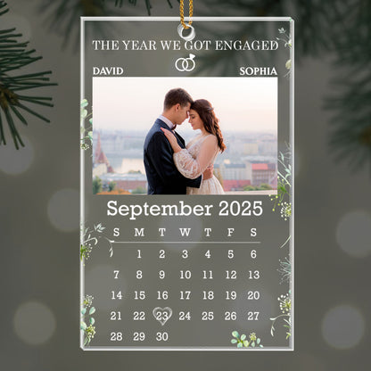 The Year We Got Engaged, Calendar With Couple