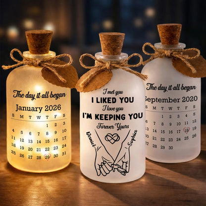 I Met You I Liked You Holding Hands And Calendar