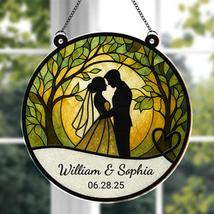 Capture A Special Moment With A Loving Couple Under A Tree