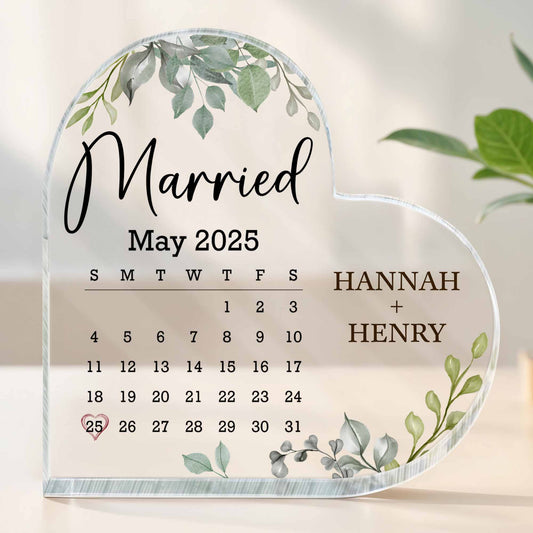 Married May 2025 Calendar Leaves Heart Design