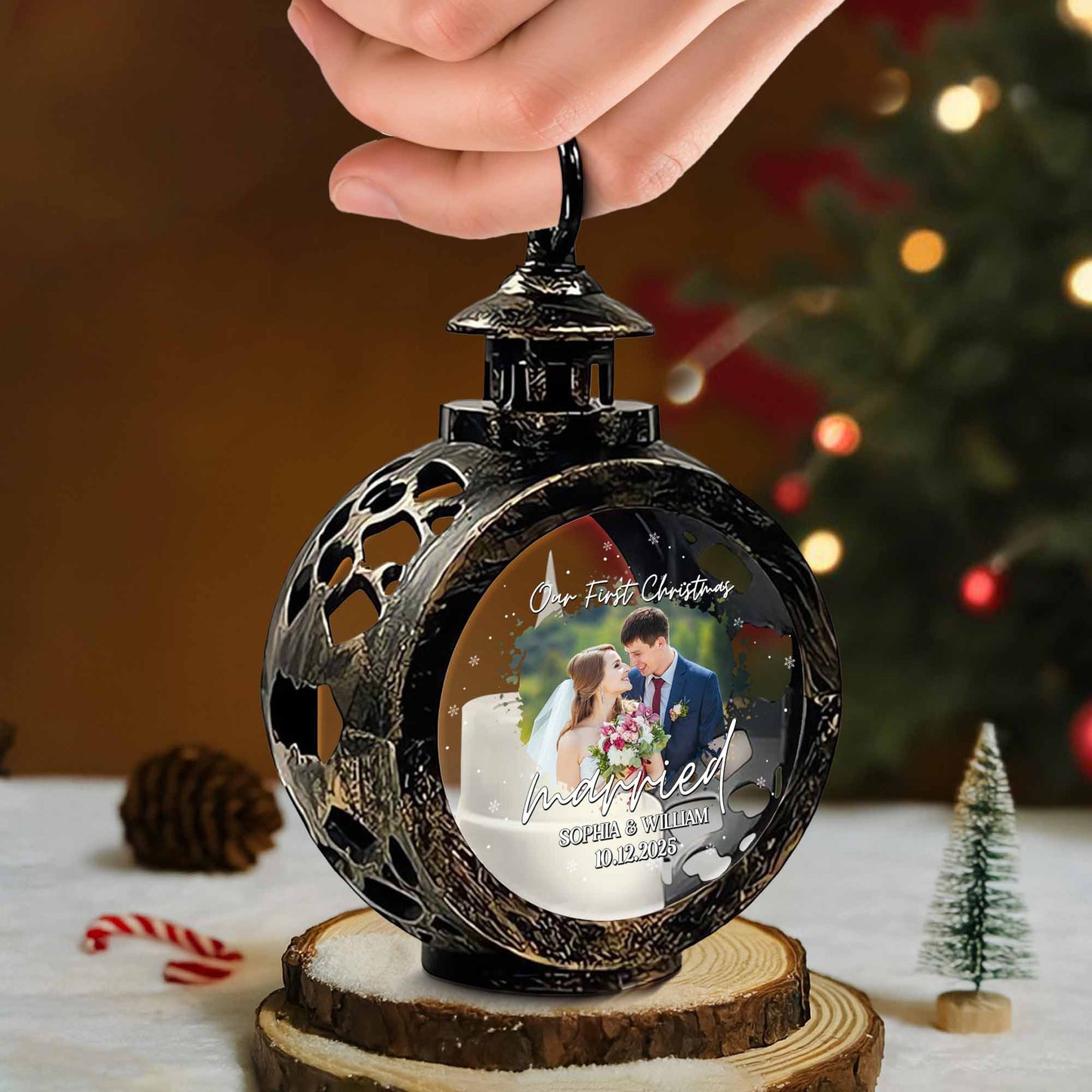 Notre premier Noël de mariés avec mariage et flocons de neige - Lanterne de Noël personnalisée - CPL502_LANT