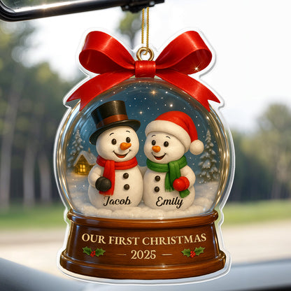 Notre premier Noël avec de joyeux bonhommes de neige dans une boule à neige – Décoration acrylique personnalisée, cadeau de Noël – CPL552_ACO
