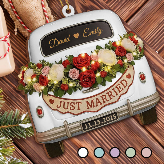 Just Married, Vintage Car With Flower Wreath