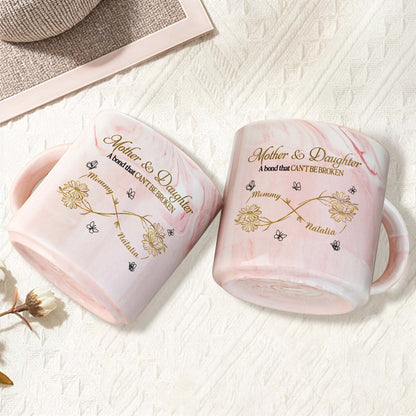 Mère et fille, un lien indéfectible, fleurs et branches - Mug personnalisé en marbre rose - DAU126_PMAM