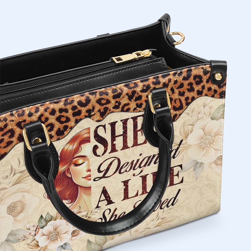 Elle a conçu une vie qu'elle aimait - Sac à main en cuir personnalisé - DG071_HB