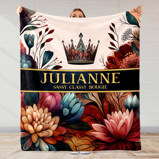 Sassy Classy Bougie With Crown And Floral Design