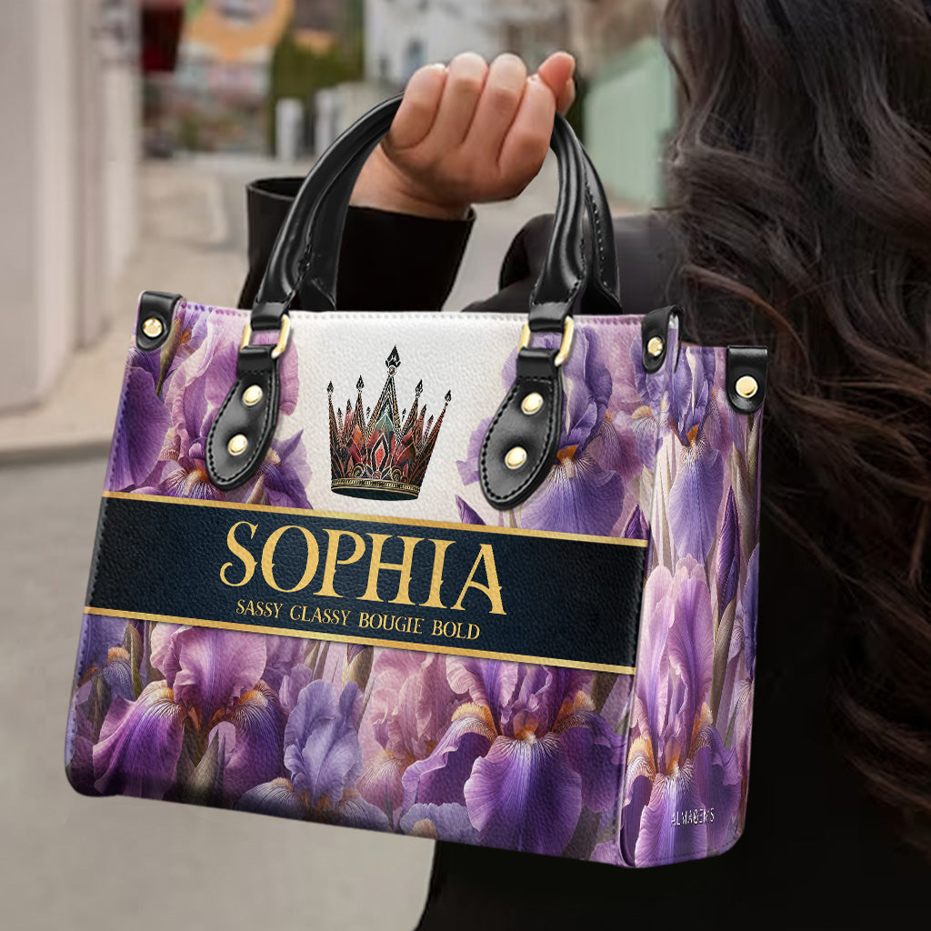 Sassy Classy Bougie Bold Crown And Flowers