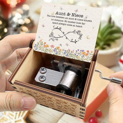 Love Between Aunt & Niece, Always Close At Heart, Flowers