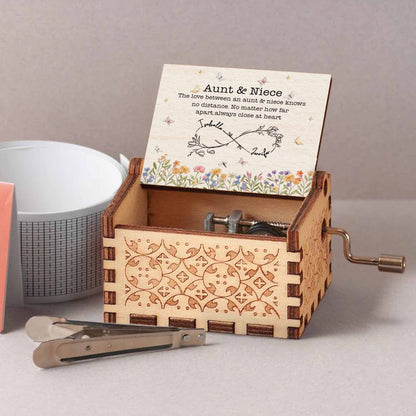 Love Between Aunt & Niece, Always Close At Heart, Flowers