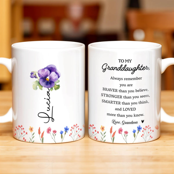 Taza floral "Más valiente, más fuerte, más inteligente, más amada", para nieta - Taza de café personalizada - GDT002_MG