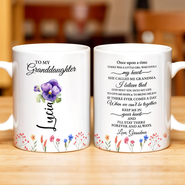 Mensaje de amor para abuela y nieta con diseño de flor de pensamiento - Taza de café personalizada - GDT108_MG