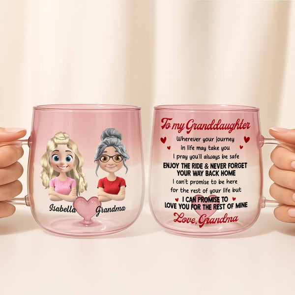 Para mi nieta, disfruta del viaje. Taza de cristal rosa con corazón. Taza personalizada de cristal rosa degradado. GDT348_PIMUG