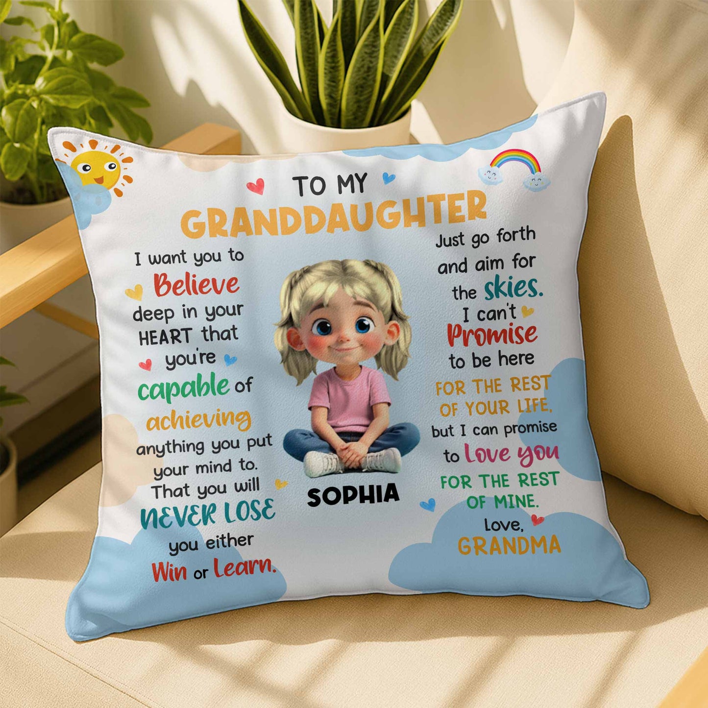 À ma petite-fille, crois en ton cœur, fille avec des cœurs et un arc-en-ciel - Coussin personnalisé, insert inclus - GDT370_PLW