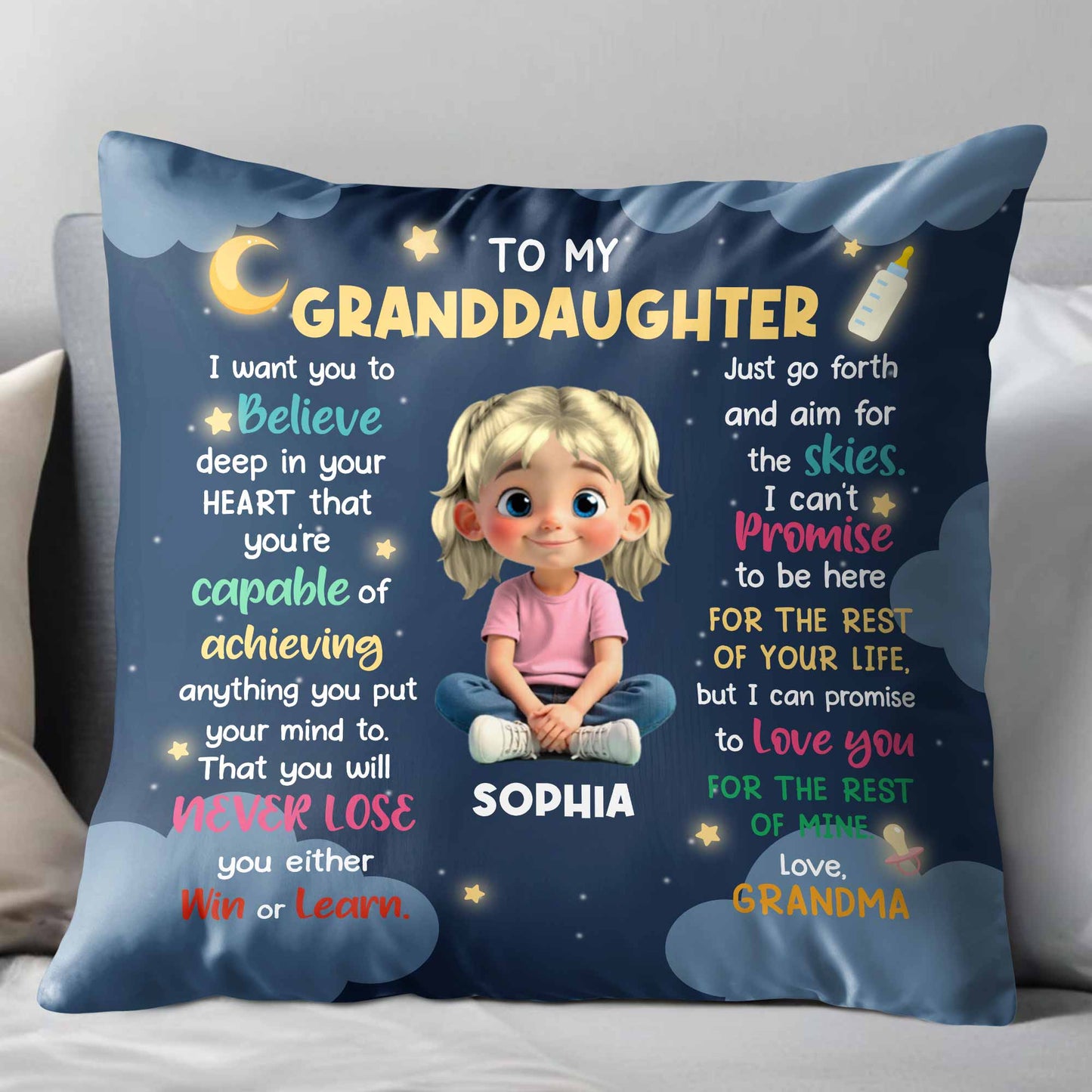 À ma petite-fille, crois en ton cœur, fille avec des cœurs et un arc-en-ciel - Coussin personnalisé, insert inclus - GDT370_PLW