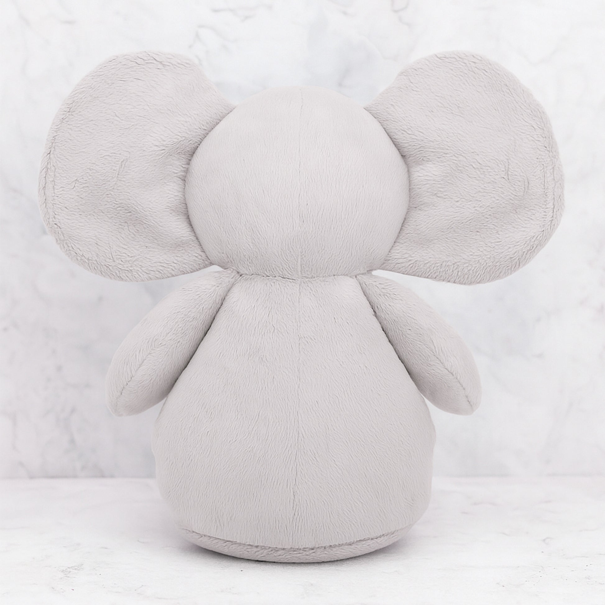 Elephant Carries My Promise, Love Always