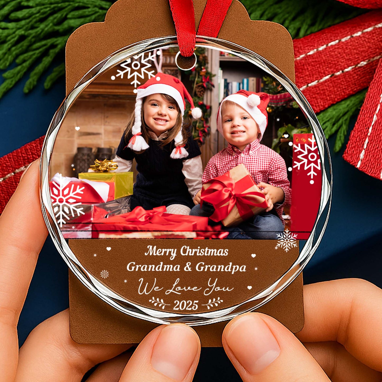 Merry Christmas Grandma & Grandpa With Snowflakes And Children - Personalized Custom Circle Glass Ornament - GRM100_CGOR