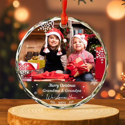 Merry Christmas Grandma & Grandpa With Snowflakes And Children - Personalized Custom Circle Glass Ornament - GRM100_CGOR