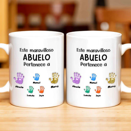 Este Maravilloso Padre Abuelo Pertenece A - Personalized Custom Coffee Mug - GRP032_MG