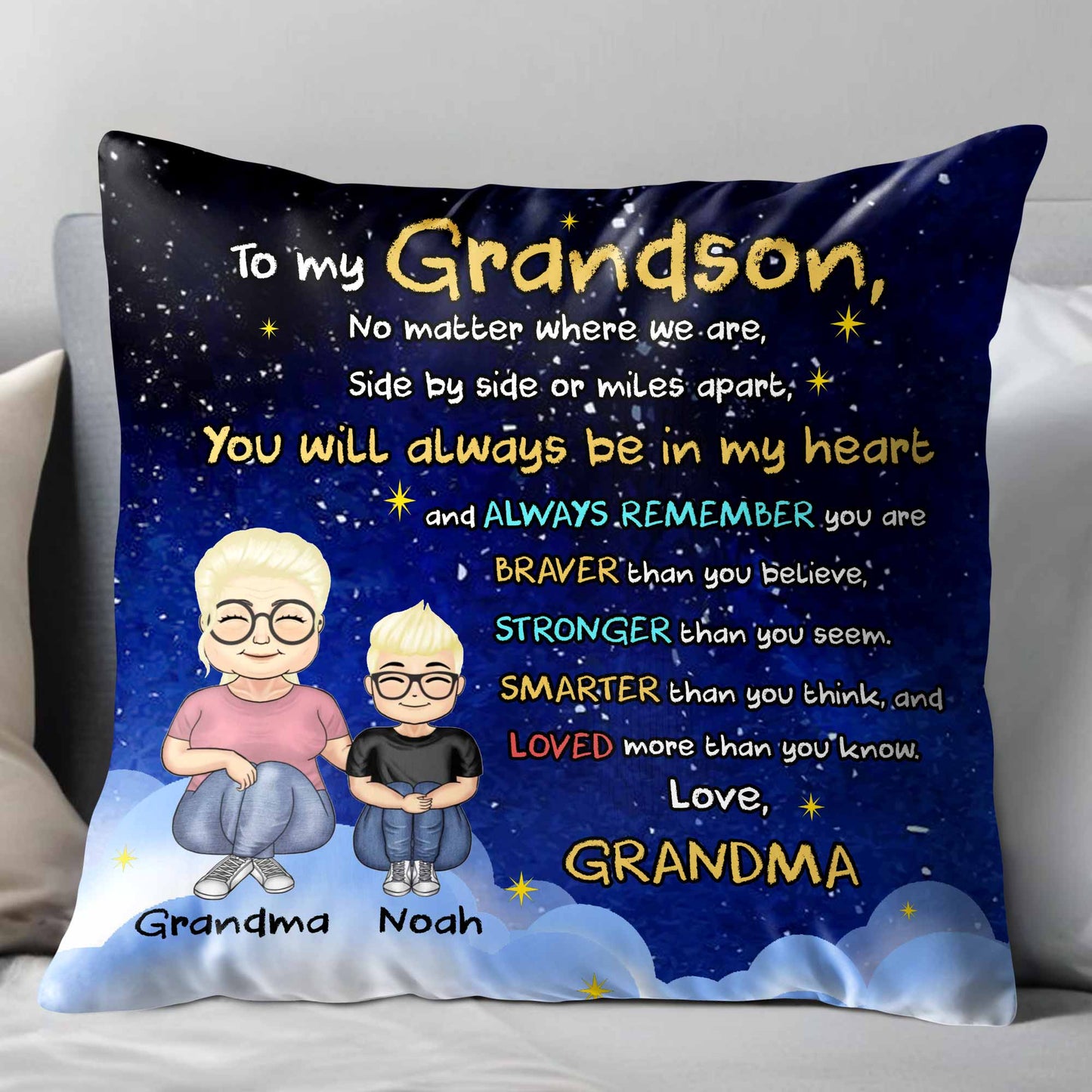 Para mi nieto, sin importar dónde estemos, uno al lado del otro o a kilómetros de distancia, personajes de dibujos animados - Almohada personalizada, relleno incluido - GSN036_PLW