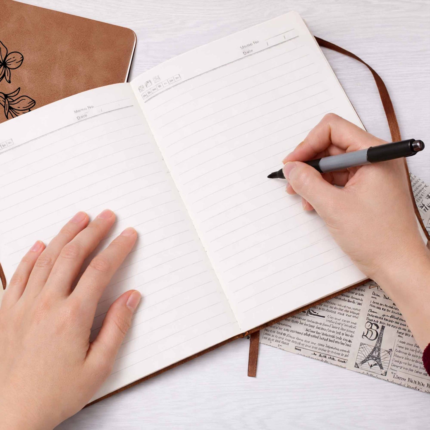 Capture Your Thoughts, Elegant Floral Design