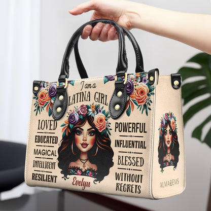 Je suis une fille latine - Sac à main en cuir personnalisé - HG48