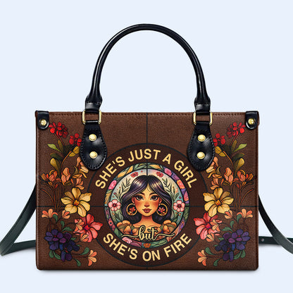 Elle est en feu - Sac à main en cuir personnalisé - HG53
