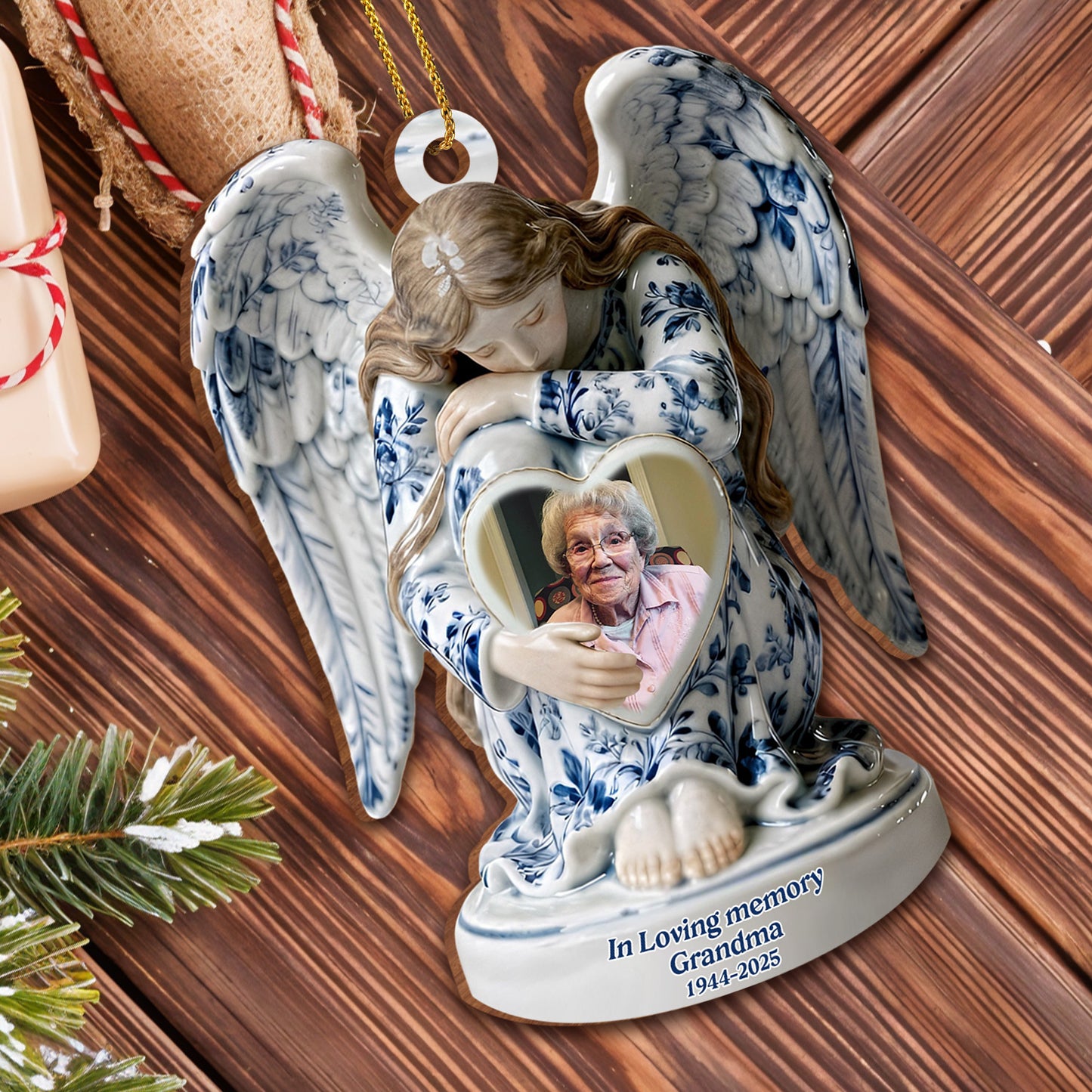 In Loving Memory Angel With Heart-Shaped Frame